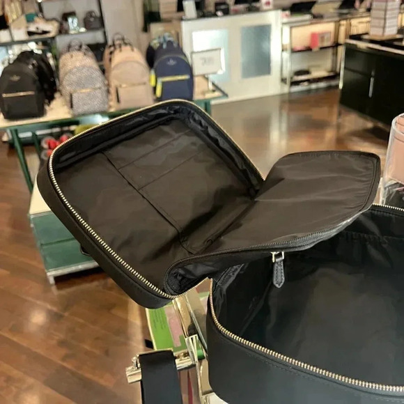 Kate Spade Chelsea Travel Cosmetic Case KC635-BLK - Picture 8 of 9